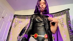 Raven from ttg shows off her tits
