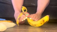 SofieeSoles aka sofieesoles OnlyFans - Peeled some bananas